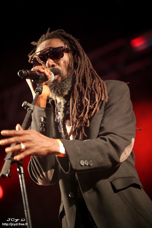 S JCyD 046796-Bob Wasa & Positive Roots Band