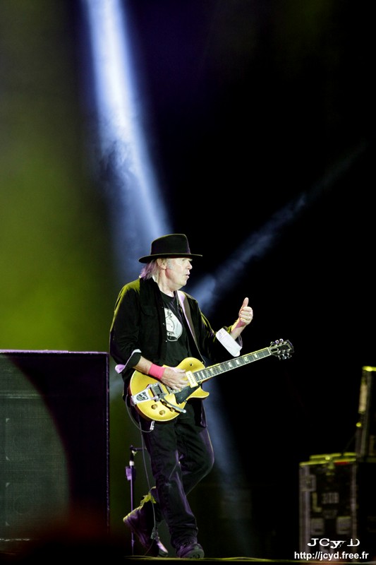 S JCyD 060648-Neil Young & Crazy Horse